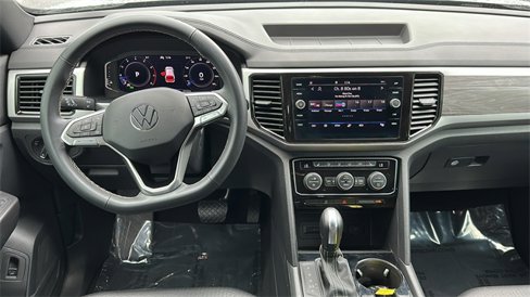 Used 2022 Volkswagen Atlas Cross Sport SE image 23