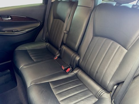 Used 2017 INFINITI QX50 2WD w/ Premium Plus Package image 16