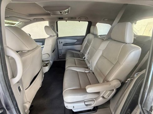 Used 2015 Honda Odyssey Touring image 17