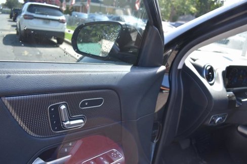Used 2021 Mercedes-Benz GLA 250 4MATIC image 12