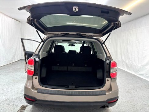 Used 2015 Subaru Forester 2.5i Premium w/ All-Weather Package image 28