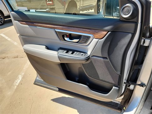 Used 2022 Honda CR-V Touring image 13