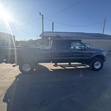 Used 2006 Ford F250 XLT image 2