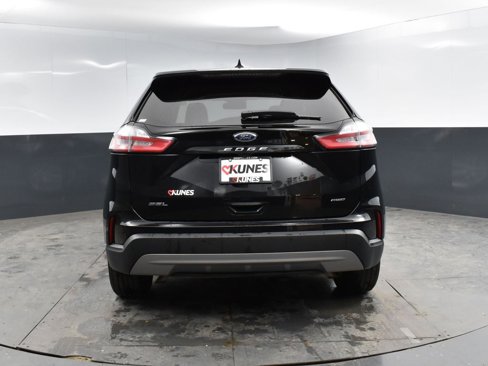 Used 2023 Ford Edge SEL image 10