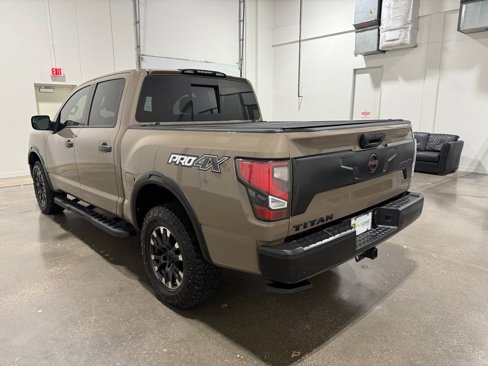 Used 2020 Nissan Titan PRO-4X image 7