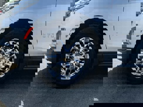 Used 2022 Chevrolet Equinox LT image 11
