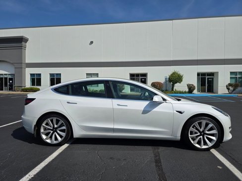 Used 2020 Tesla Model 3 Performance image 7
