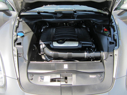 Used 2014 Porsche Cayenne Platinum Edition image 11