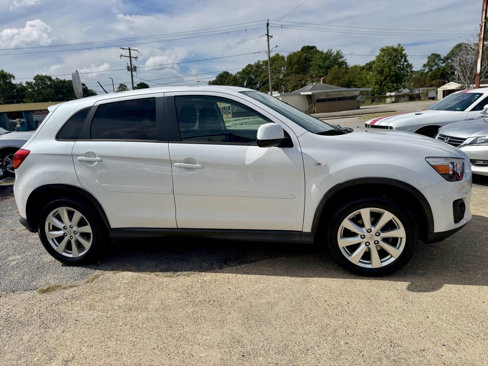 Used 2015 Mitsubishi Outlander Sport ES image 9