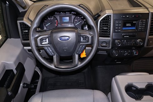 Used 2018 Ford F550 2WD Regular Cab Super Duty image 15