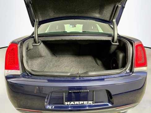 Used 2016 Chrysler 300 S image 31