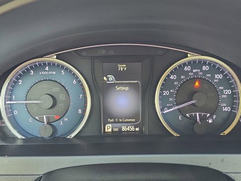 Used 2016 Toyota Camry XLE image 18