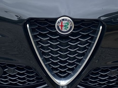 Used 2024 Alfa Romeo Giulia Ti image 11