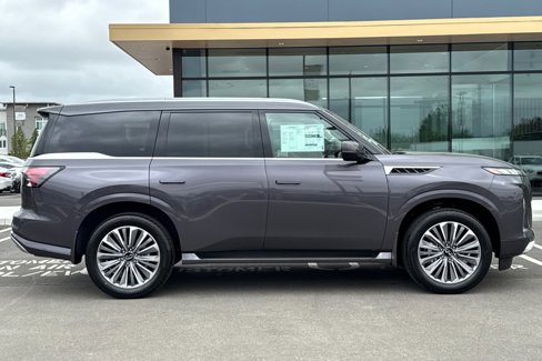 New 2025 INFINITI QX80 Luxe image 6