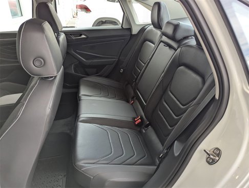 Certified 2024 Volkswagen Jetta SEL image 31
