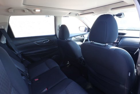 Used 2020 Nissan Rogue SV w/ Sun & Sound Touring Package image 17