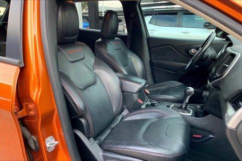 Used 2014 Jeep Cherokee Trailhawk w/ Comfort/Convenience Group image 8