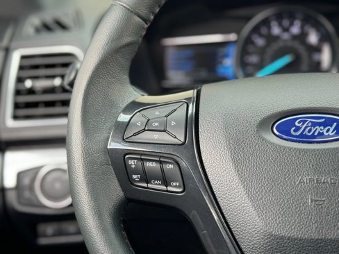 Used 2019 Ford Explorer Sport image 7