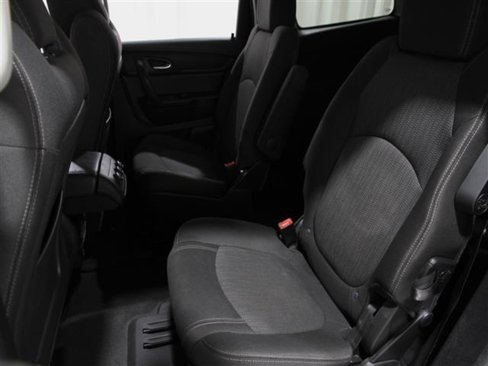 Used 2017 Chevrolet Traverse LT w/ Style and Technology Package image 17