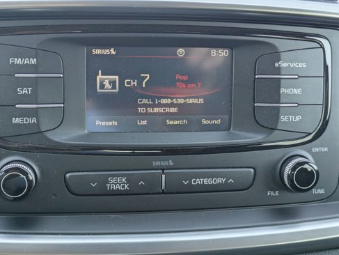 Used 2016 Kia Sorento EX image 23