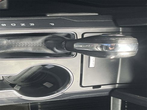 Used 2018 Ford Explorer XLT w/ Equipment Group 202A image 24