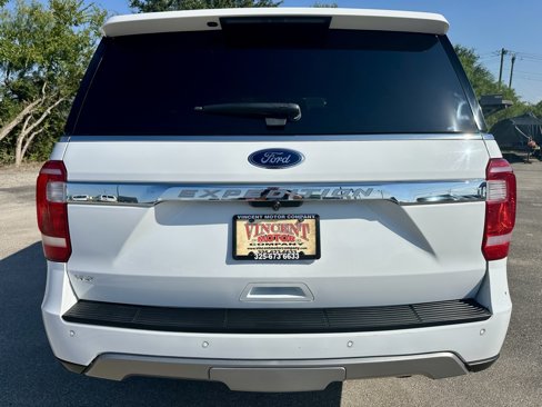Used 2021 Ford Expedition XLT image 4