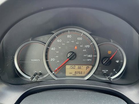 Used 2013 Toyota Yaris L image 15