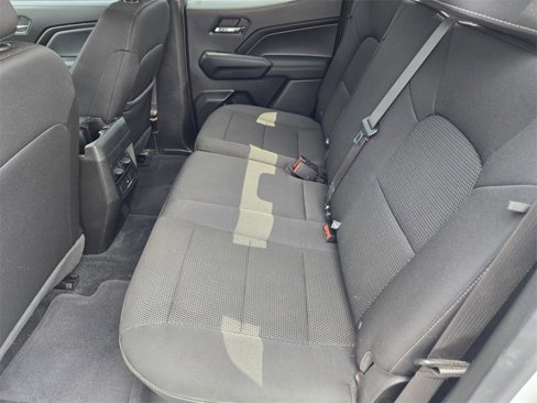 Used 2024 Chevrolet Colorado LT image 30
