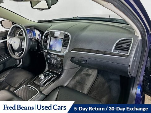 Used 2015 Chrysler 300 Limited w/ Driver Convenience Group image 11