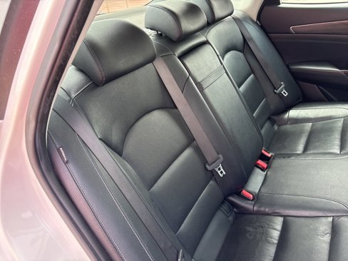 Used 2020 Kia Cadenza Technology image 22