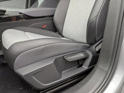 Used 2023 Volkswagen ID.4 Pro image 19