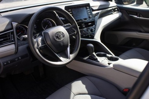 Used 2022 Toyota Camry LE image 24