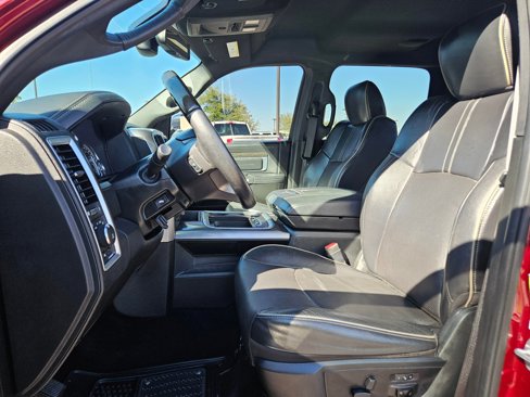 Used 2018 RAM 3500 Laramie Longhorn image 14