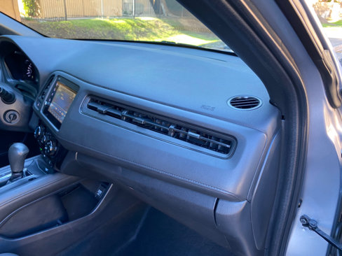Used 2019 Honda HR-V Sport image 47