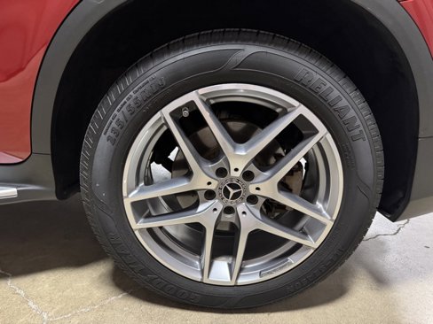 Used 2017 Mercedes-Benz GLC 300 4MATIC image 35