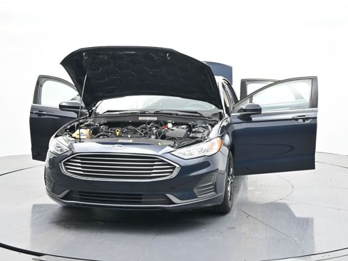 Used 2020 Ford Fusion SE image 43