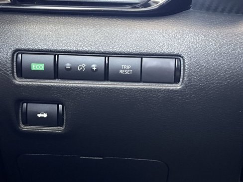 Used 2023 Nissan Sentra SV image 17