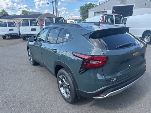 New 2025 Chevrolet Trax LT w/ Driver Confidence Package image 3