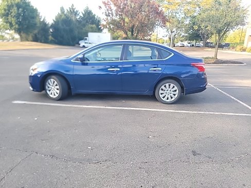Used 2017 Nissan Sentra S image 11