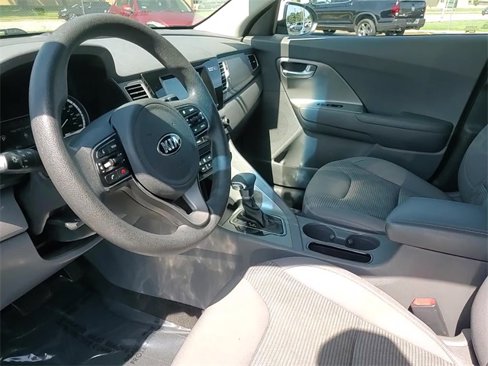 Used 2018 Kia Niro LX image 9