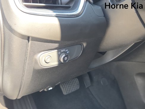 Used 2018 Chevrolet Equinox LS image 22