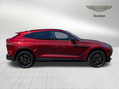 Used 2025 Aston Martin DBX 707 image 5