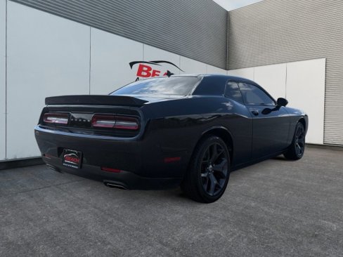 Used 2018 Dodge Challenger SXT Plus image 13