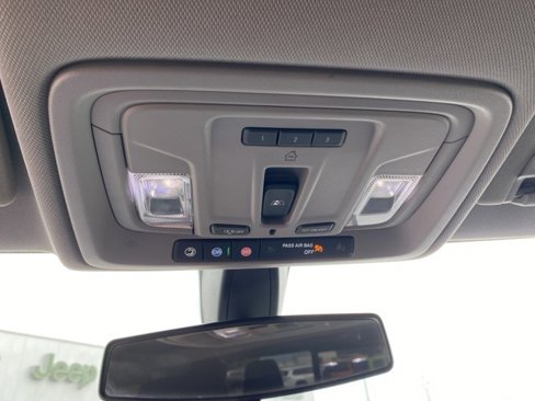 Used 2019 Chevrolet Silverado 1500 RST image 21