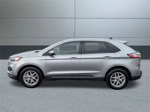 Used 2024 Ford Edge SEL image 3