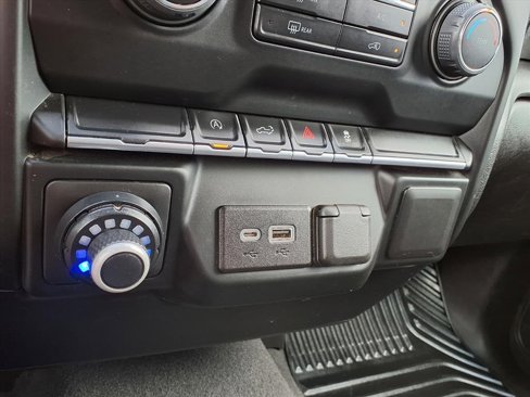Used 2022 Chevrolet Silverado 1500 Custom image 30