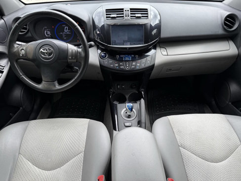Used 2014 Toyota RAV4 EV image 3