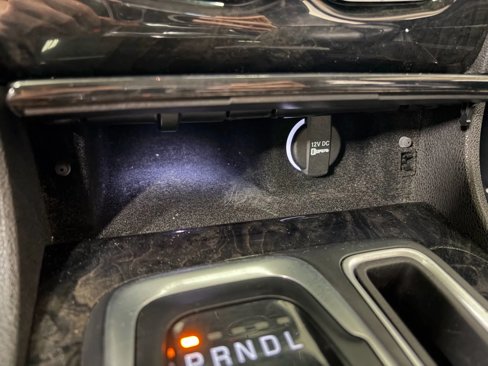 Used 2019 Chrysler 300 Limited image 47