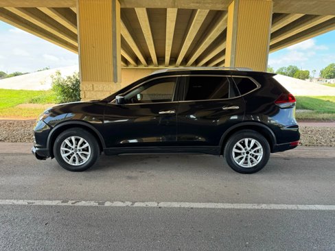 Used 2019 Nissan Rogue SV image 6