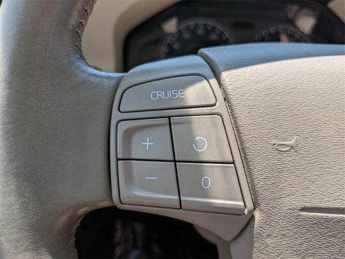 Used 2008 Volvo V70 image 23